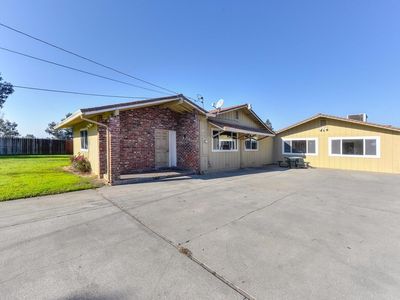 2397 N White Ln, Stockton, CA, 95215