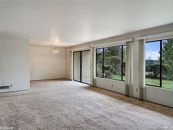 5th image of 17904 23rd Ln NE APT 102