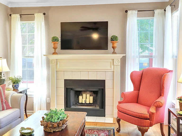 Stone Manor Apartment Homes — Photo 20