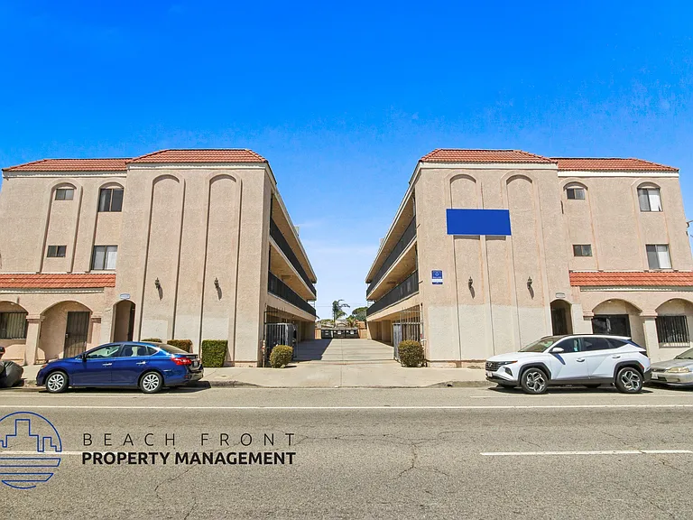 1557 W Carson St — Photo 14