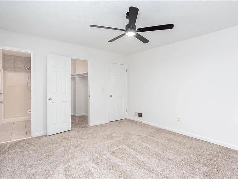 1093 Caprice Dr — Photo 22
