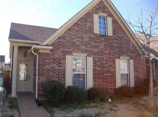 2385 Lake Garden Dr, Memphis, TN 38134