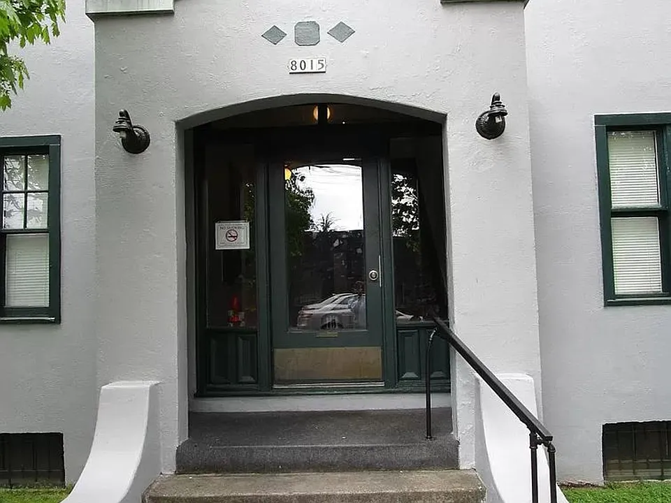 Virginia Apartments
