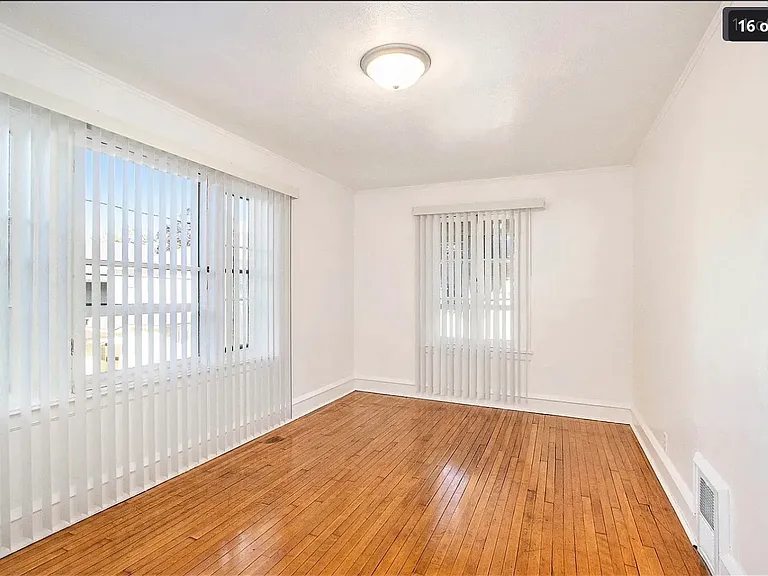 211 Burnham Dr — Photo 12