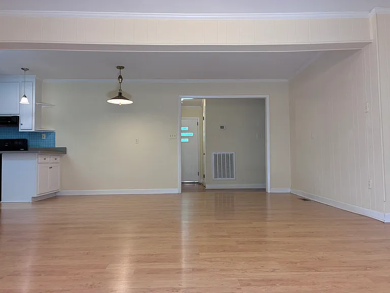 3649 Pine View Cir — Photo 6