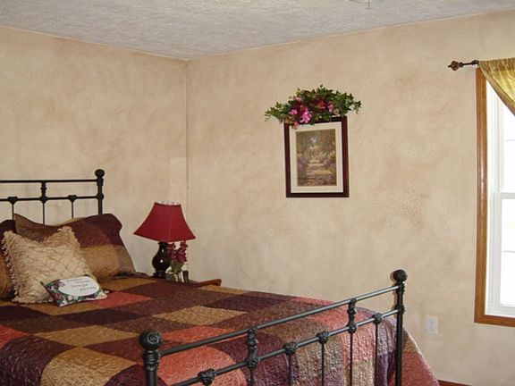 5th image of 279 Persimmon Dr