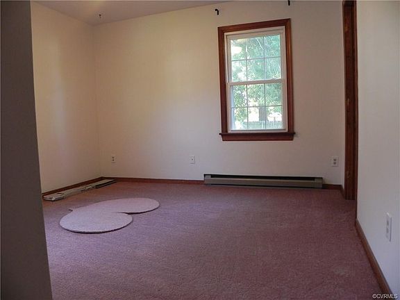 4th image of 21 S Holly Ave