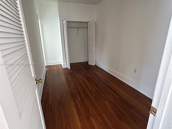 4th image of 529 NE 66th St #7