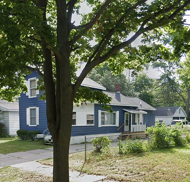 2nd image of 310 S Mason St