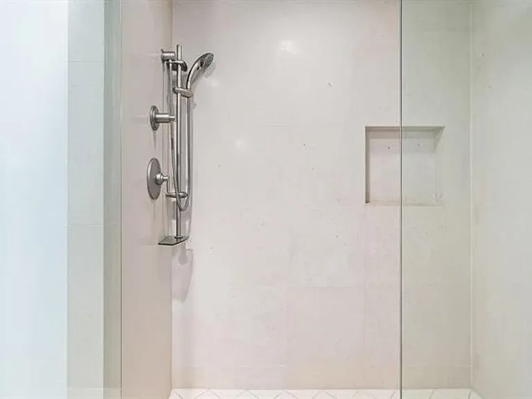 6899 Collins Avenue Cu #1409 — Photo 37