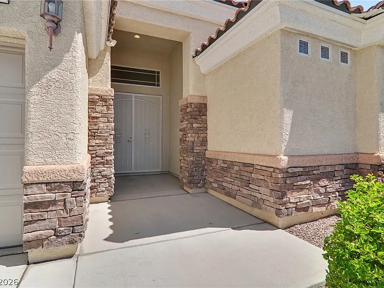 4516 Sea Dream Ave — Photo 3