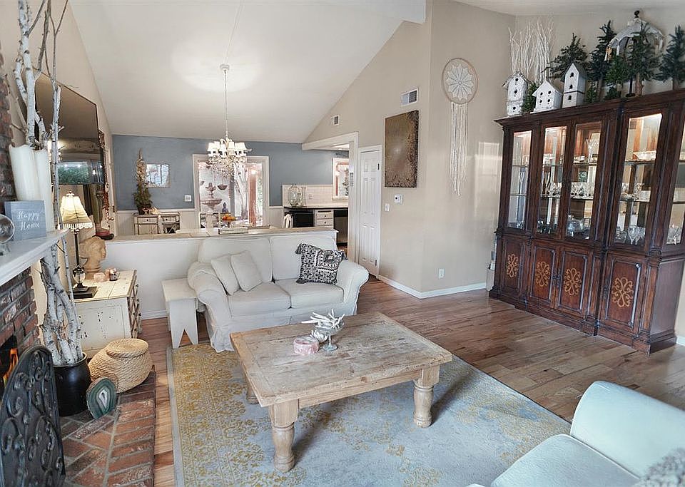 1st image of 25876 Empalmo Ct