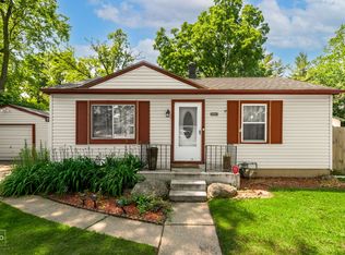 38442 N Wilson Ave, Beach Park, IL