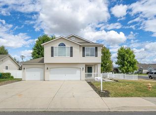 10002 W Richland Rd, Cheney, WA 99004