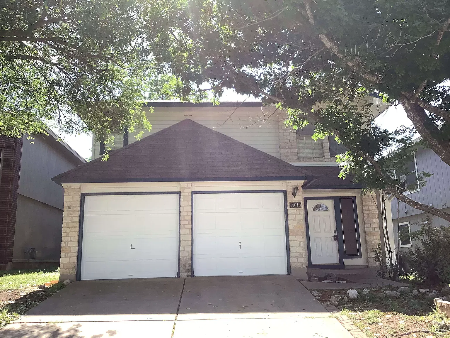 3 bed, 2.5 bath, 1860 sqft, $2,000 — Photo 1