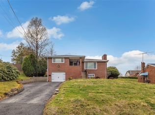 832 Regent St, Houston, PA 15342