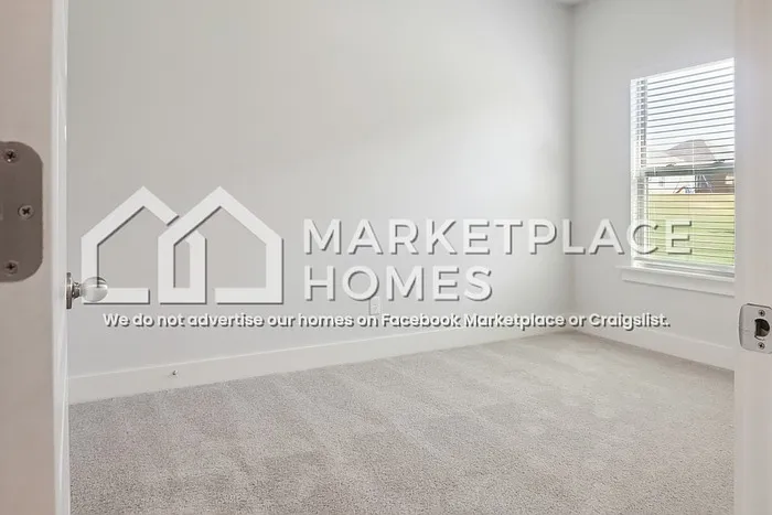 2070 Hyacinth Ln — Photo 30
