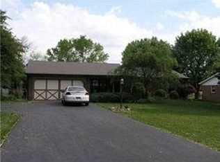 8228 E 10th St, Indianapolis, IN