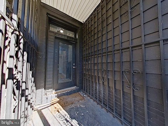 3rd image of 5331 Wayne Ave