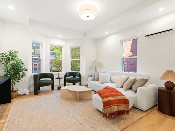 33 Jamaica St Floor 2, Jamaica Plain, MA 02130