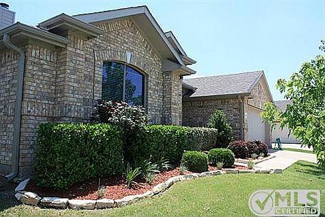 3rd image of 1502 Weeping Willow Ln