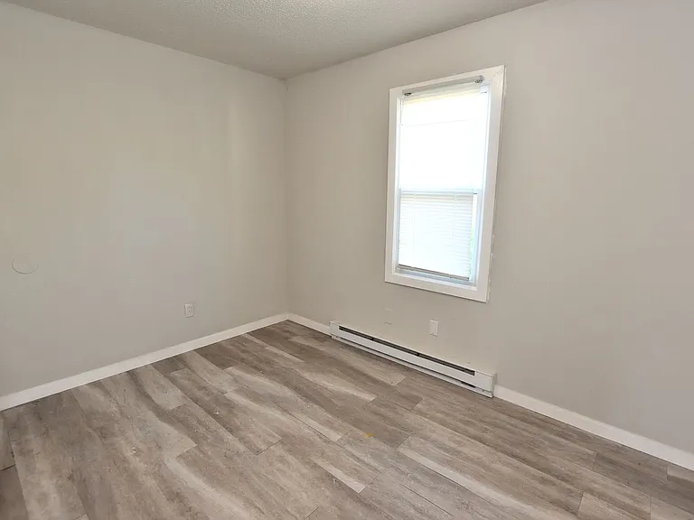 1607 Charter Dr — Photo 10