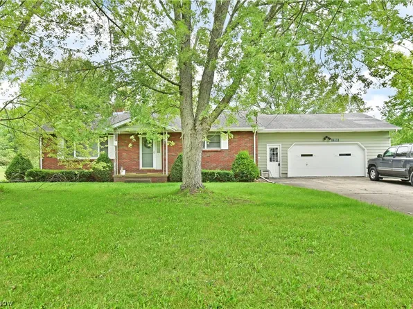 2300 Barclay Messerly Rd, Southington, OH 44470