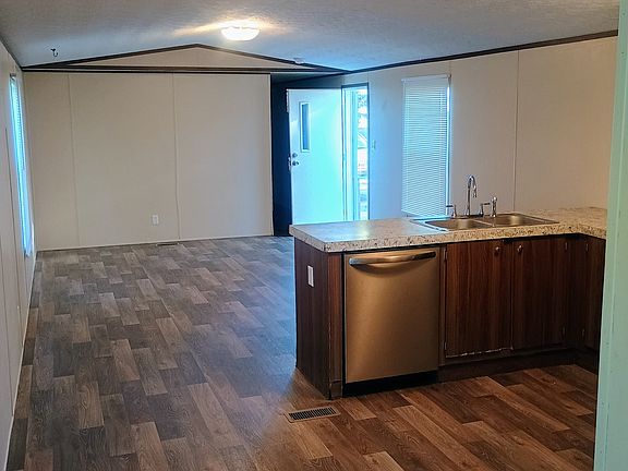3rd image of 9651 E Waterloo Rd #77