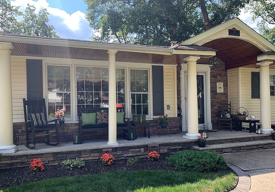 2nd image of 28 Maplewood Dr