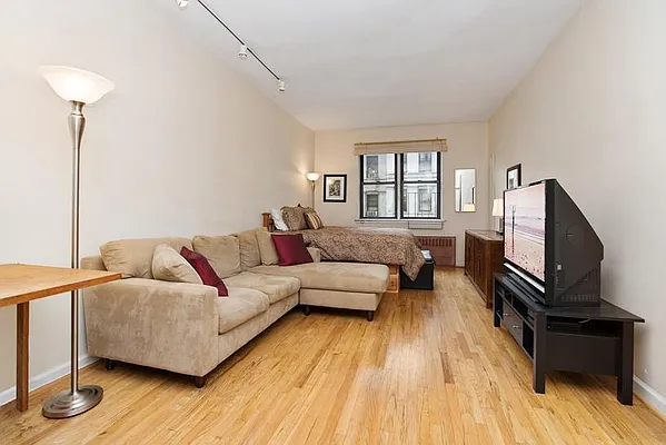 Sold by Keller Williams NYC | media 7