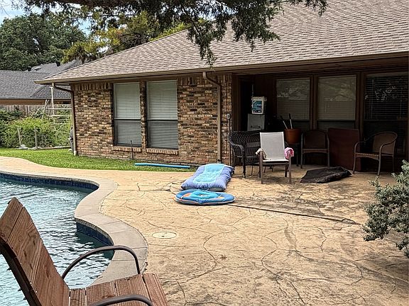 5th image of 510 Meadowview Ln