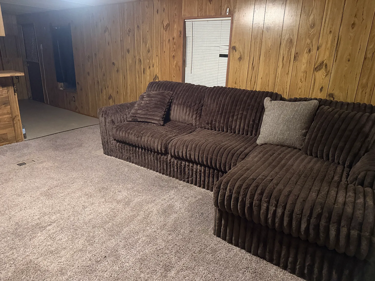 2 bed, $650 — Photo 2