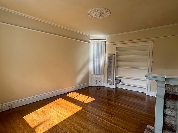 4th image of 407-409 Cornwall St