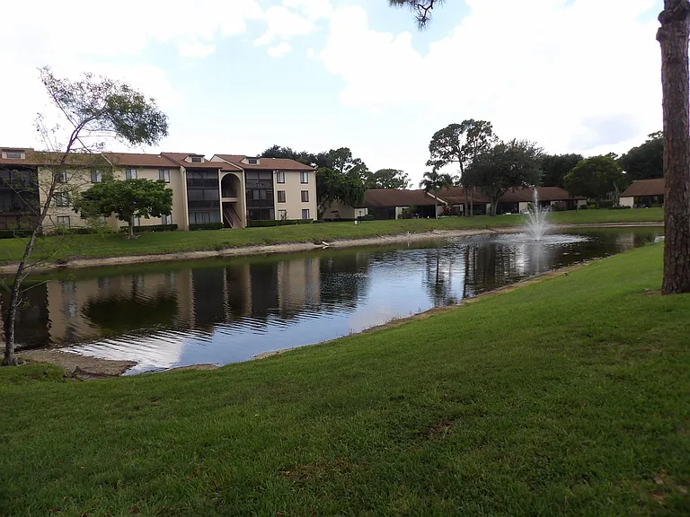 604 Sea Pine Way #A — Photo 25