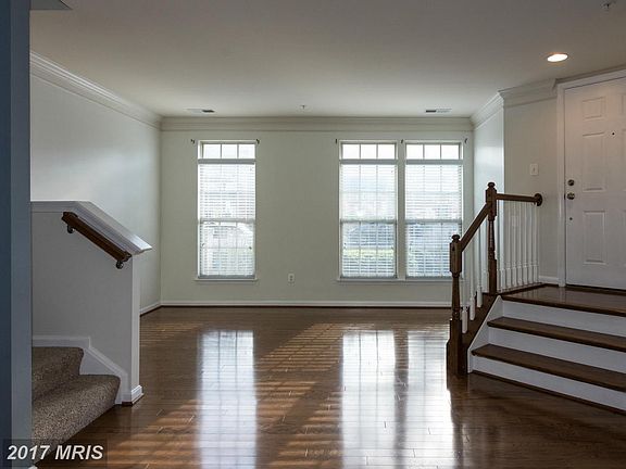 4th image of 8035 Crescent Park Dr #191