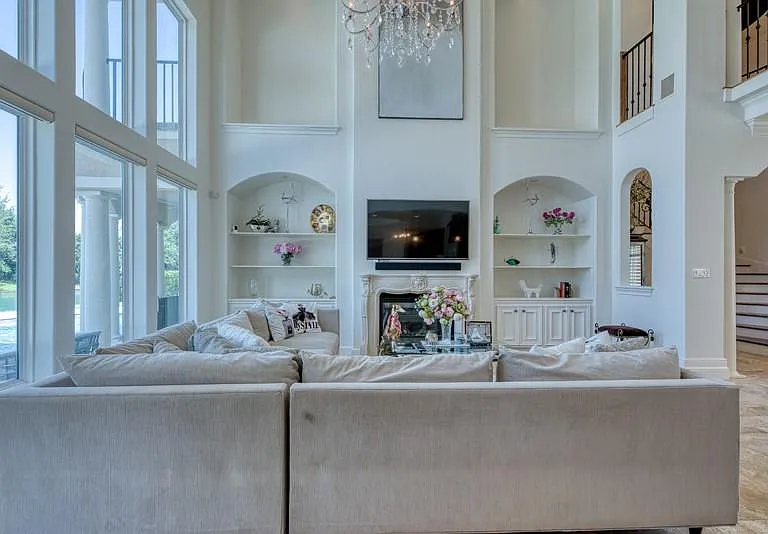 5623 Waters Landing Ln — Photo 10