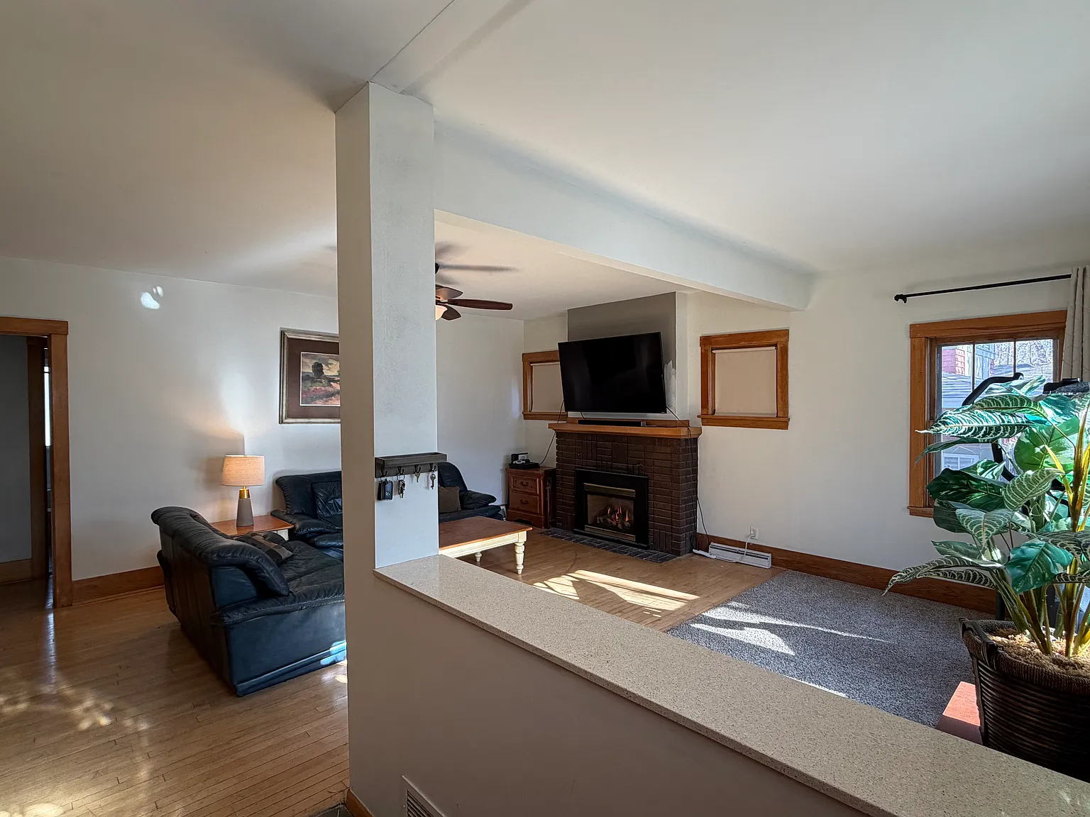5 bed, 2767 sqft, $5,450 — Photo 3