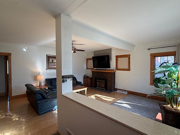 3rd image of 18 Rustic Ldg W