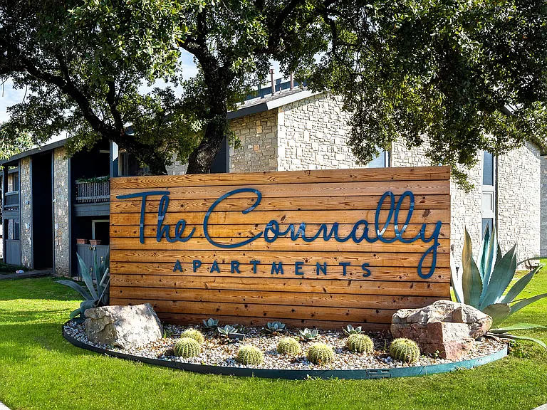5300 NW Loop 410 — Photo 3