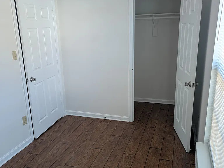 1523 Gordon St — Photo 7