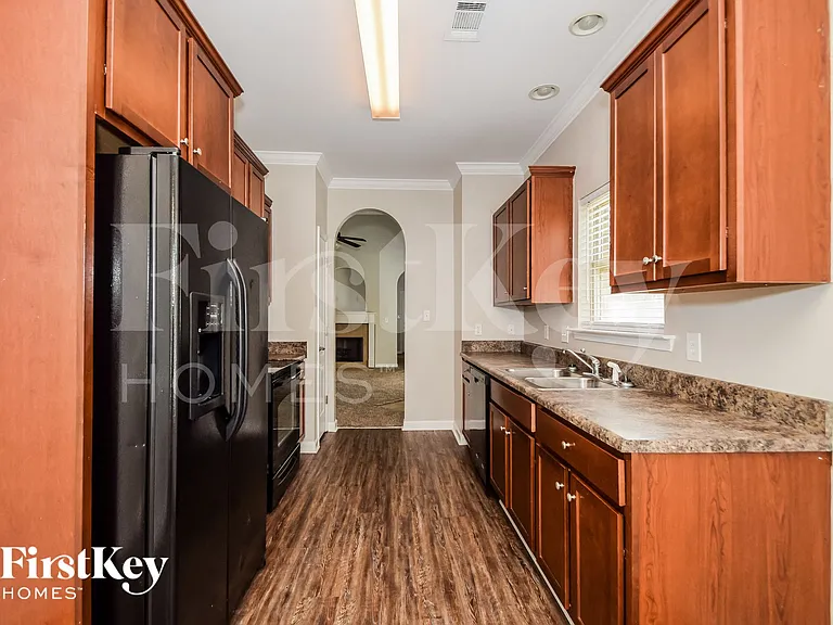 8229 Owen Park Dr — Photo 6