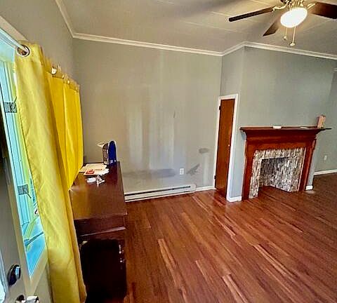 2nd image of 623 E Pine St
