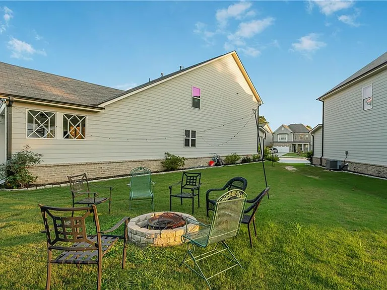 3185 Andover Trl — Photo 42