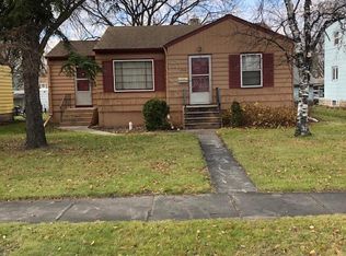 1446 11th St N, Fargo, ND 58102