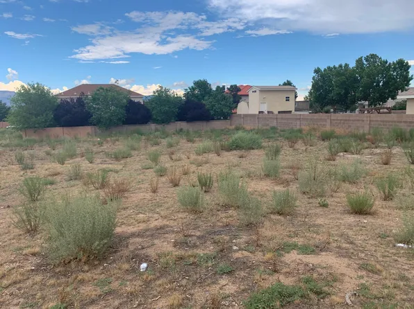 6404 Thunderbird Cir NW, Albuquerque, NM 87120