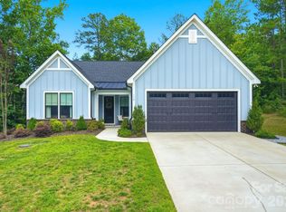 178 Powder Spring Dr, Statesville, NC 28677