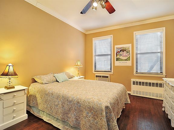 4th image of 529 E 88th St #23A