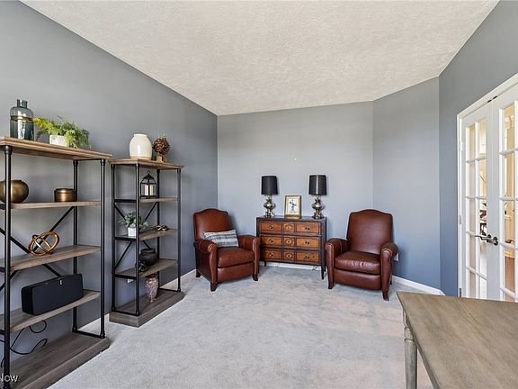 5th image of 3110 Blue Jaye Ln
