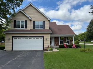 8954 105th Ave, Pleasant Prairie, WI 53158