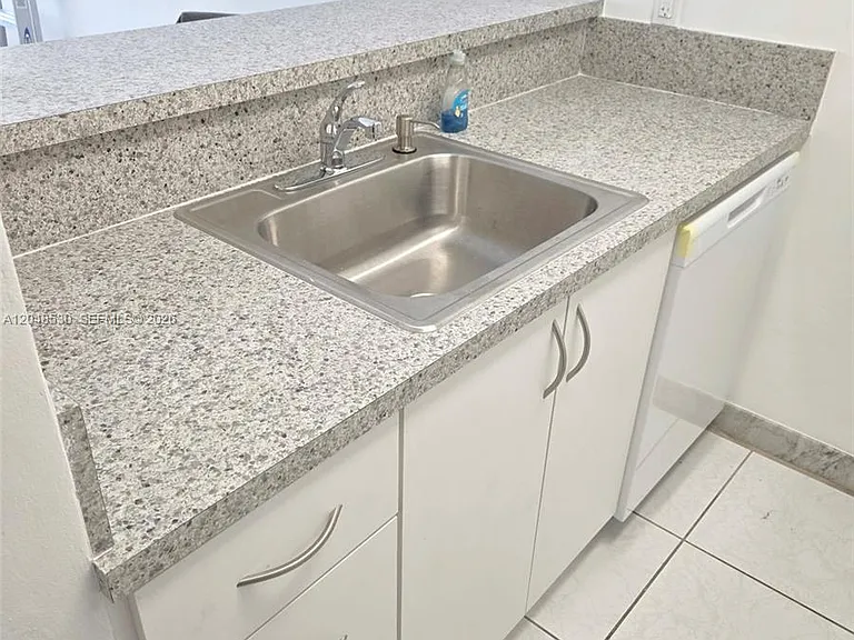1225 NE 124th St #35B — Photo 4
